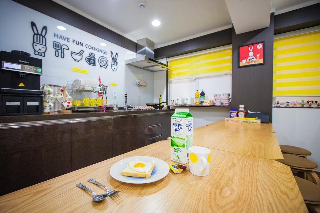 24 Guesthouse Haeundae Premier Busan Eksteriør billede